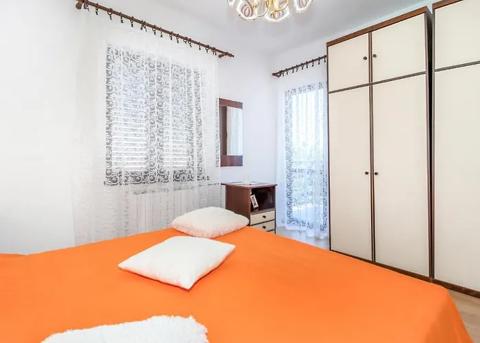 Apartment Gorgeous In